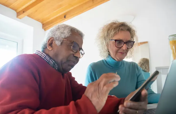 چرا بازنشستگان کانادایی هنوز قسط خانه می‌دهند؟